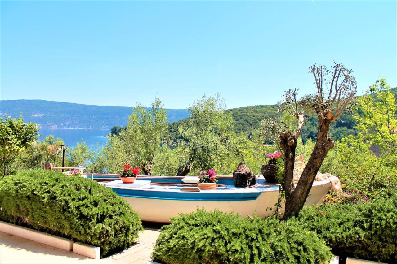 Apartmani Klaudija Valun Exterior foto
